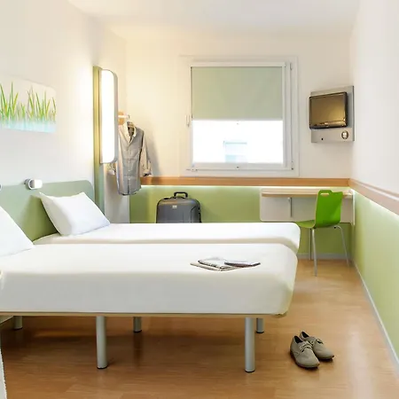 Ibis Budget Caen Porte De Bretagne Bretteville-sur-Odon Exterior photo