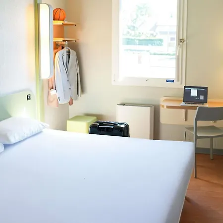 Ibis Budget Caen Porte De Bretagne Bretteville-sur-Odon Exterior photo