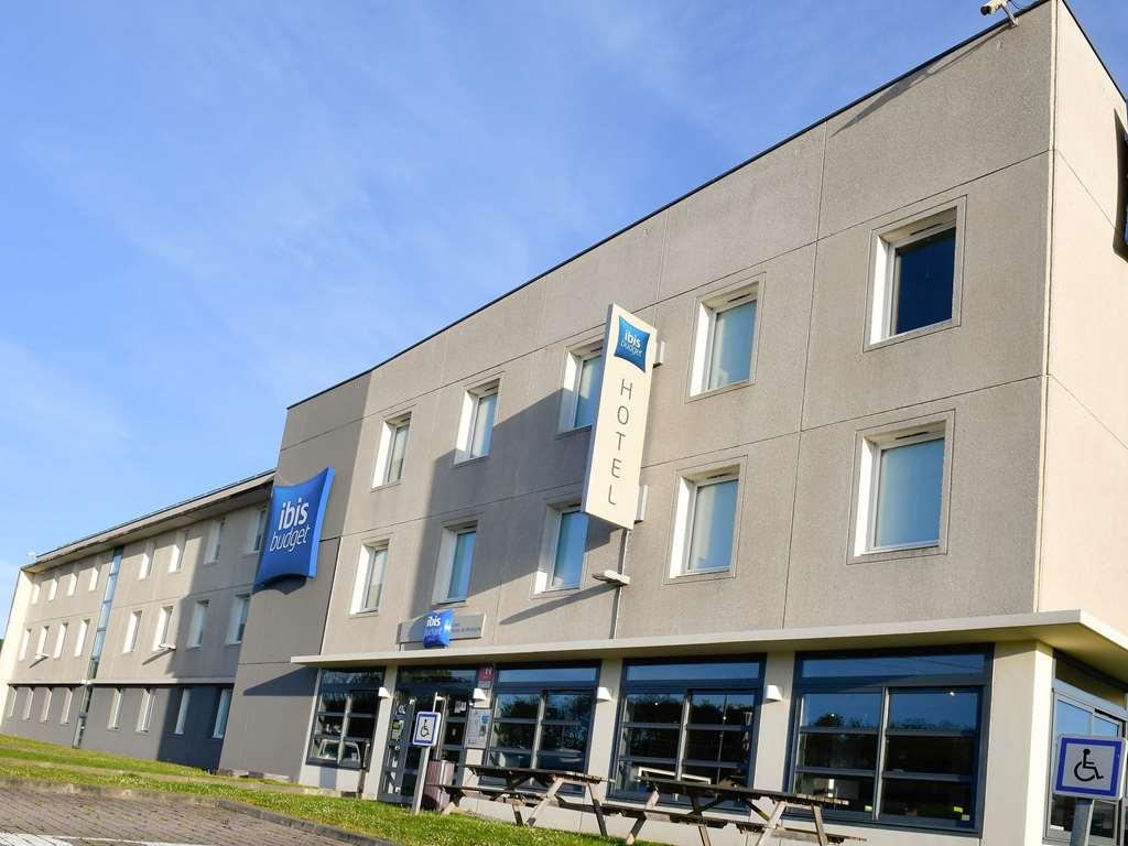 Hotel Ibis Budget Caen Porte De Bretagne 2*