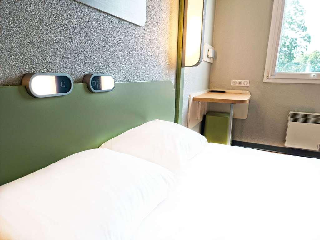 Hotel Ibis Budget Caen Porte De Bretagne 2*