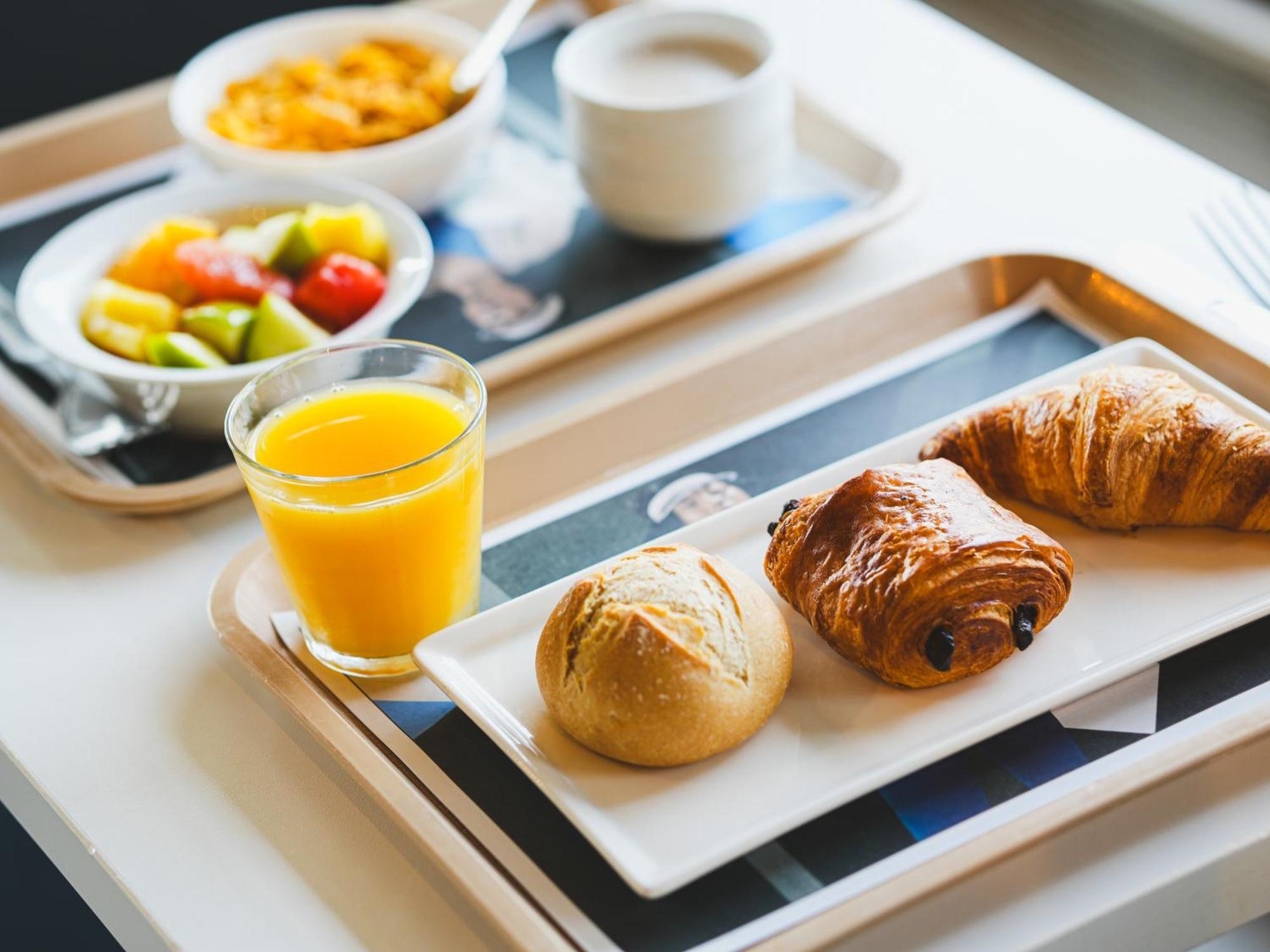 Ibis Budget Caen Porte De Bretagne 2*