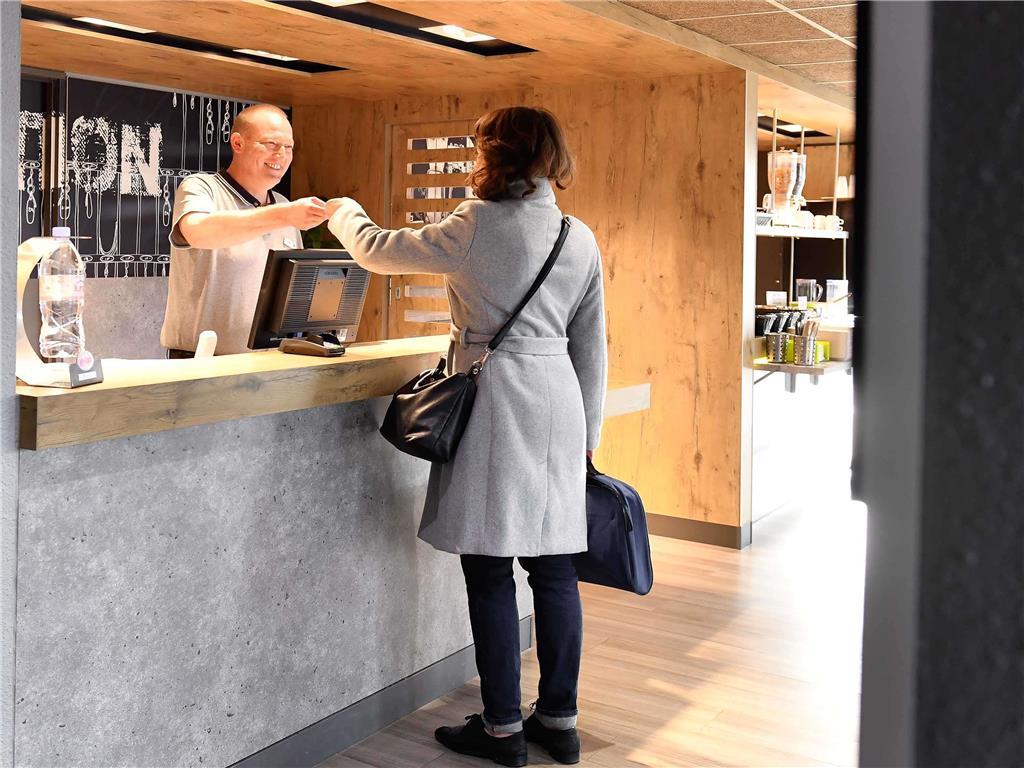 Ibis Budget Caen Porte De Bretagne Hotel