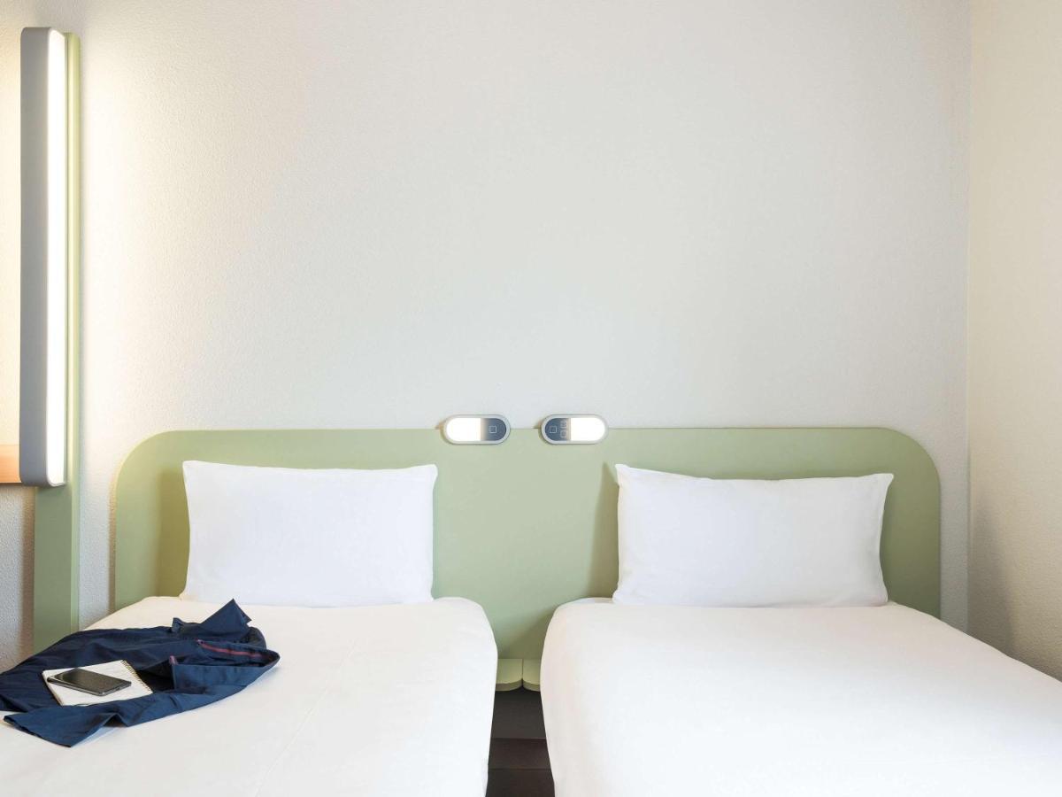 Hotel Ibis Budget Caen Porte De Bretagne